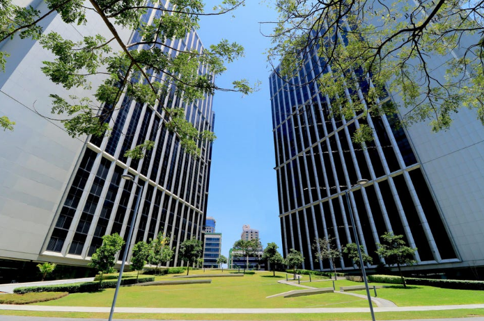 Filinvest Axis Tower, located in Filinvest City's Northgate Cyberzone